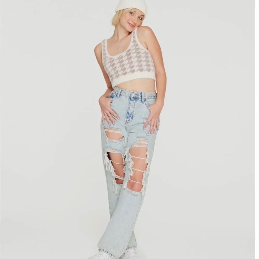 Aeropostale Fuzzy Houndstooth Cropped Cardigan and tank set - Picture 3 of 6